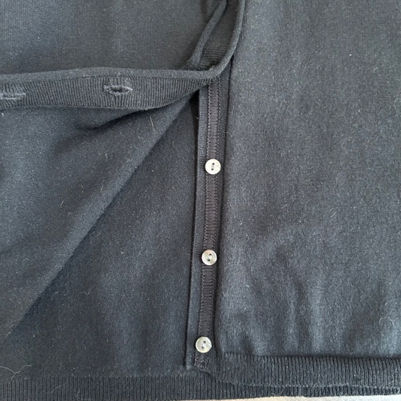 BANANA REPUBLIC BLACK CARDIGAN - Picture 3 of 5